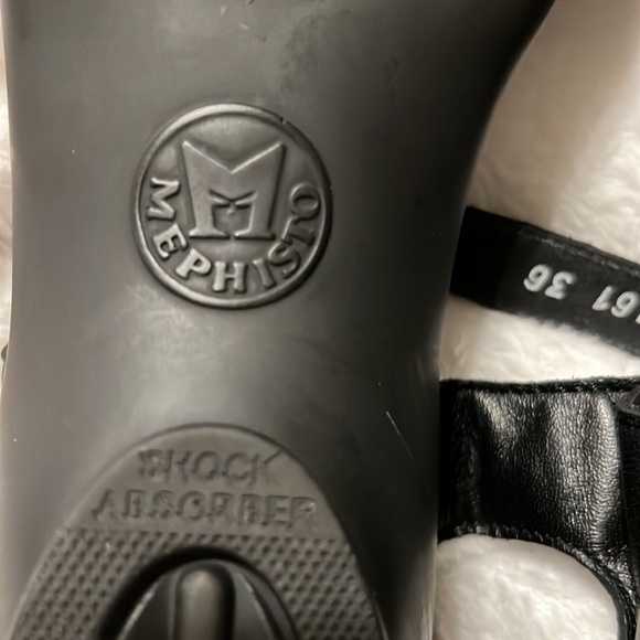 Mephisto black leather sandals buckle accent - Picture 10 of 12